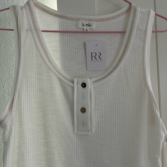Ribbed Henley stitched tank - Picture 3 of 4